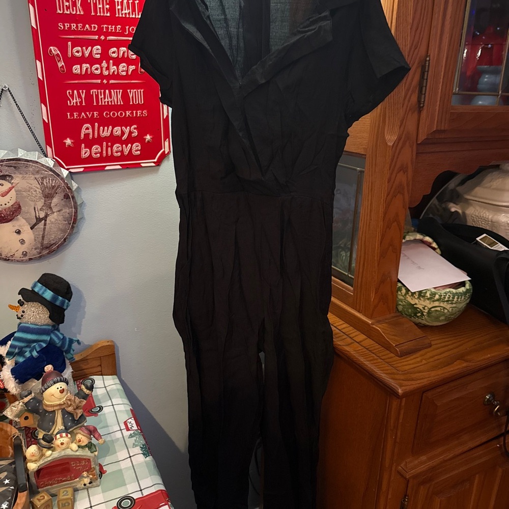 Chic Black Jumpsuit